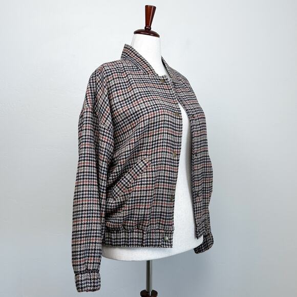 Old Navy Autumn Houndstooth Plaid Snap Front Bomber Jacket - Picture 5 of 10